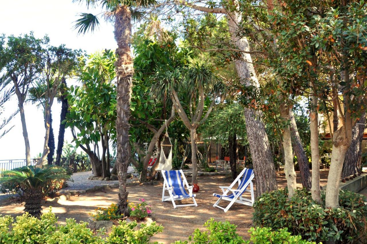 Le Mànnare Case Vacanze di Metopa srl Piano Conte Extérieur photo