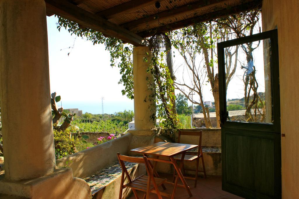 Le Mànnare Case Vacanze di Metopa srl Piano Conte Extérieur photo