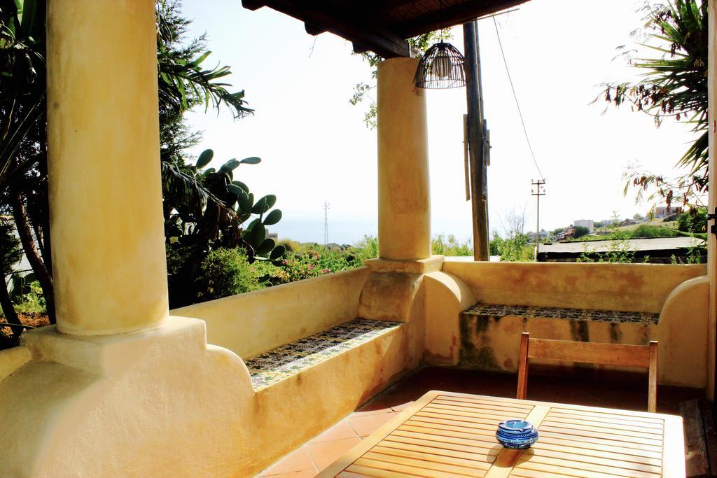 Le Mànnare Case Vacanze di Metopa srl Piano Conte Extérieur photo